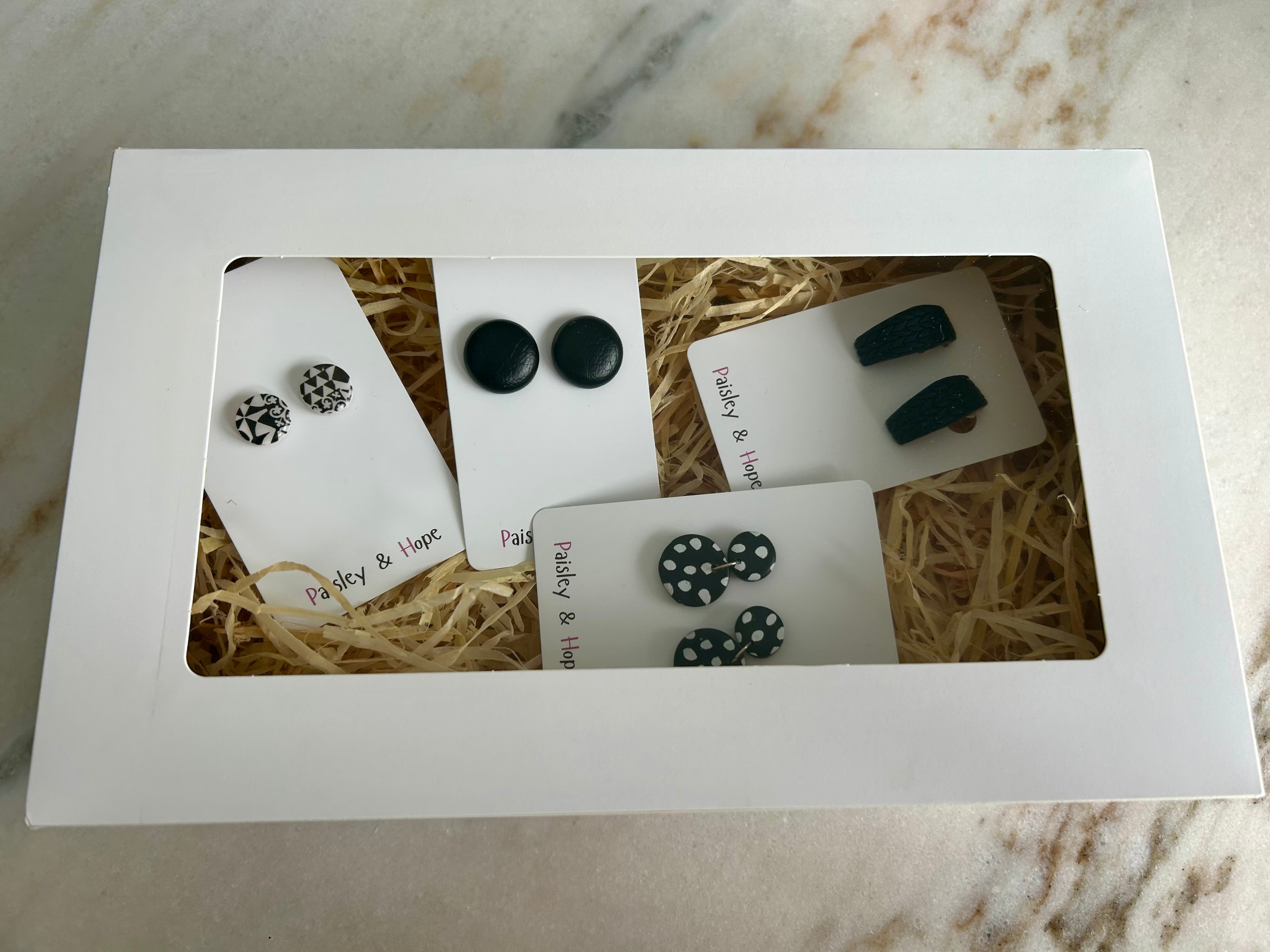 Polymer Clay & Faux Leather Black & White Gift Pack