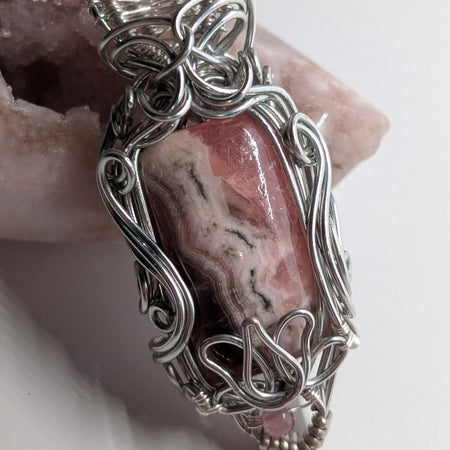 Lotus-Rose – Rhodochrosite Silver Coloured Copper Pendant