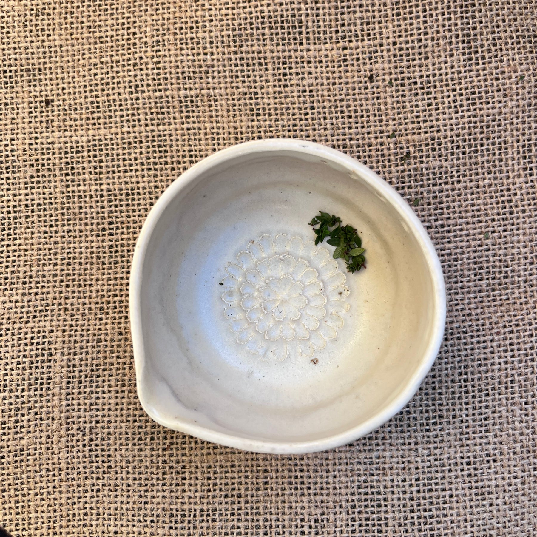 White Ceramic Grater Bowl with Cleaning Brush