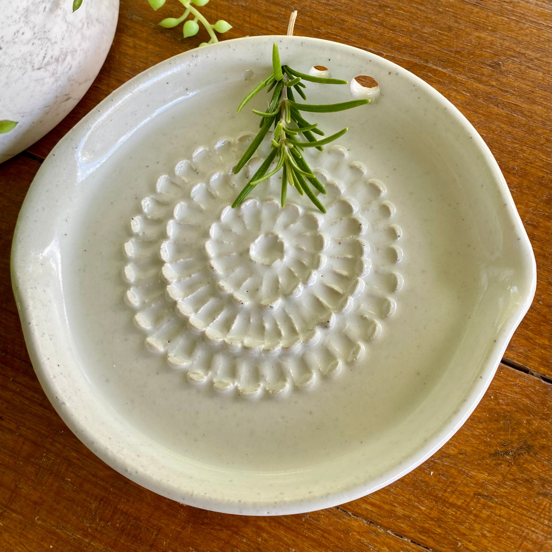Ginger|Garlic Grater incl Stripper for Fresh Herbs|Handmade Pottery