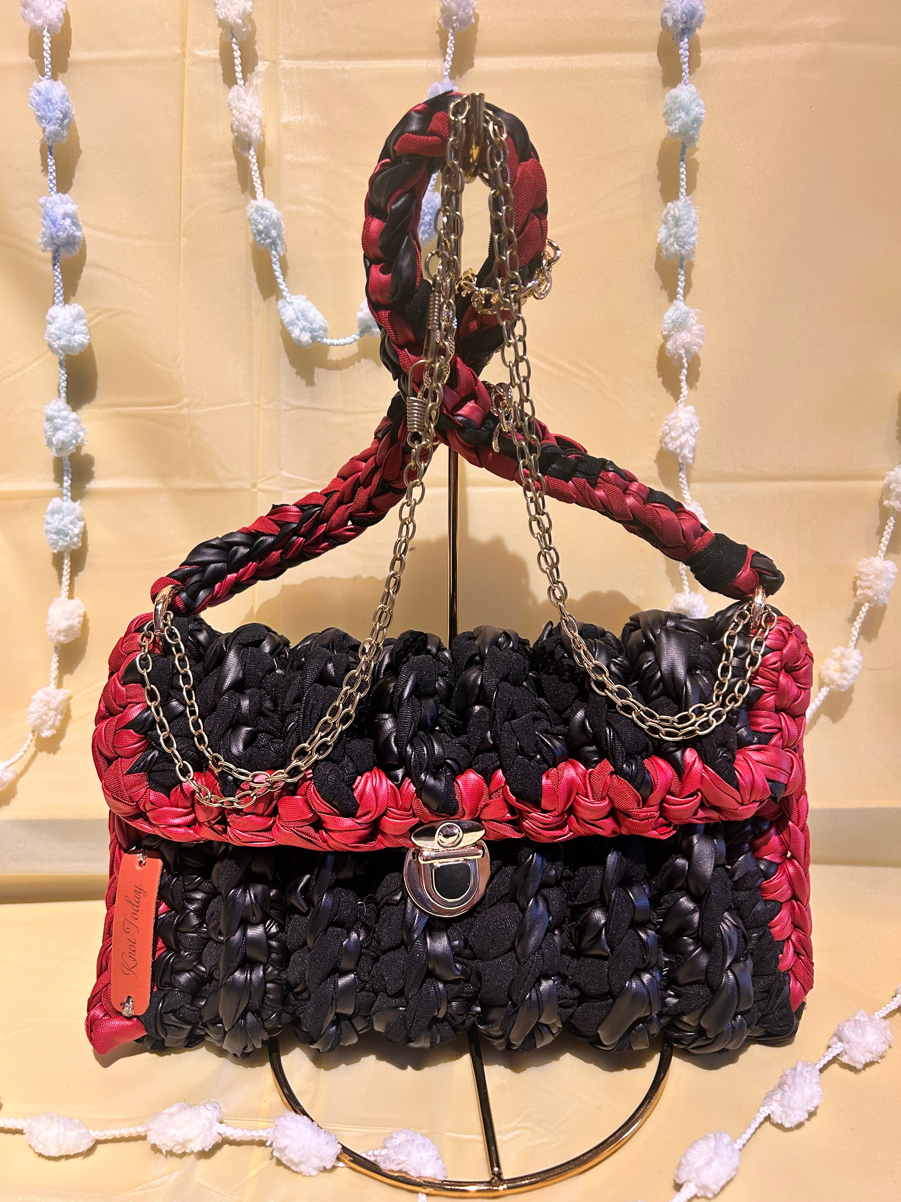 Cora Clutch bag