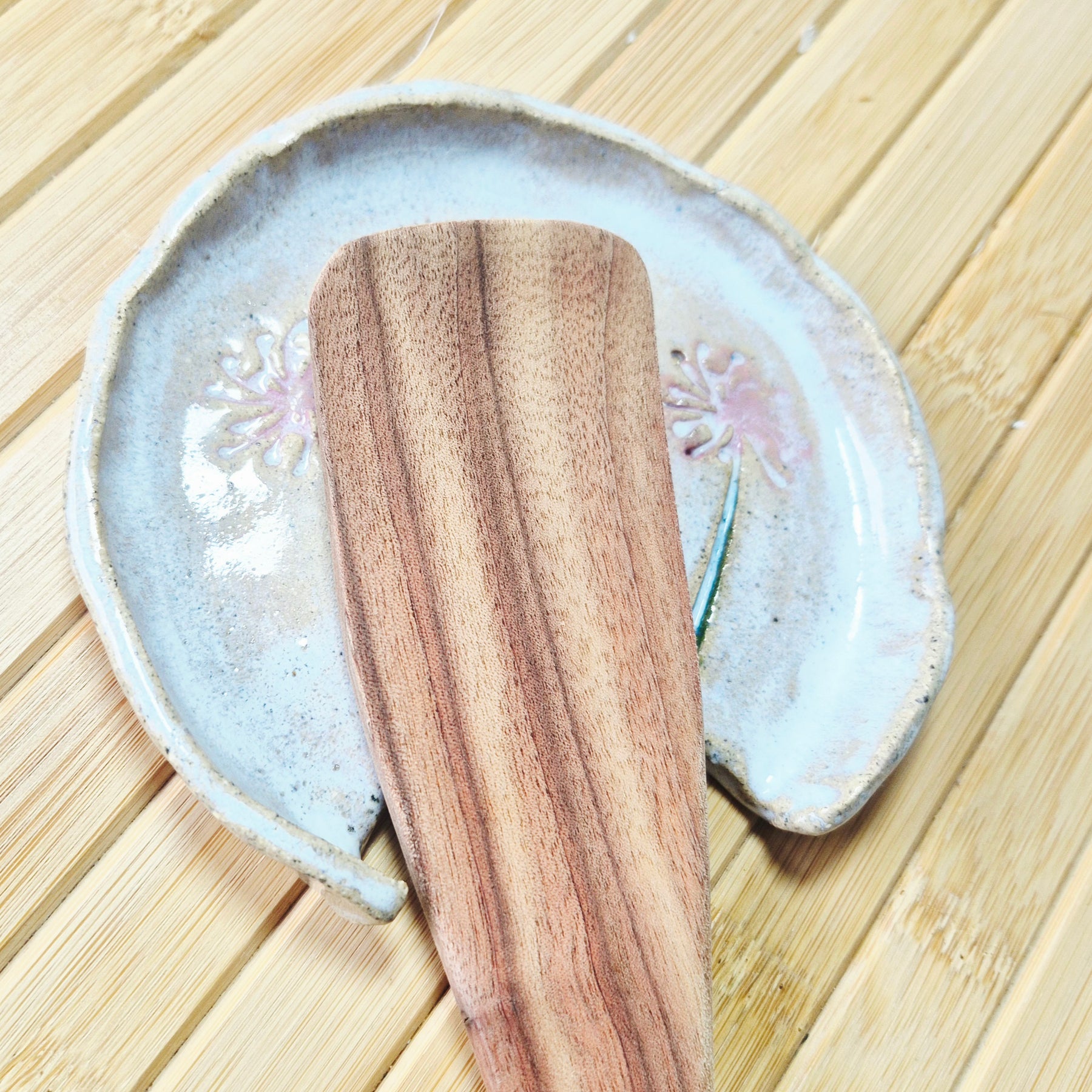 Pink Daisy Pottery Spoon Rest