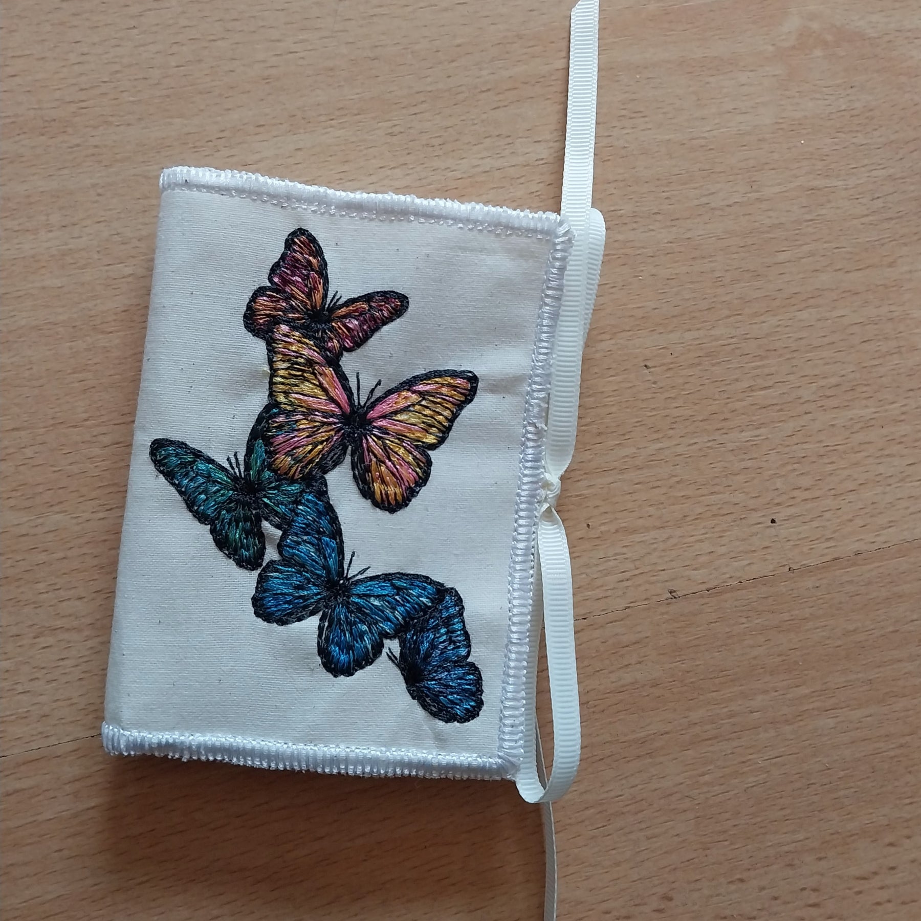 Butterfly Cream Needle/Backpack Pins Book