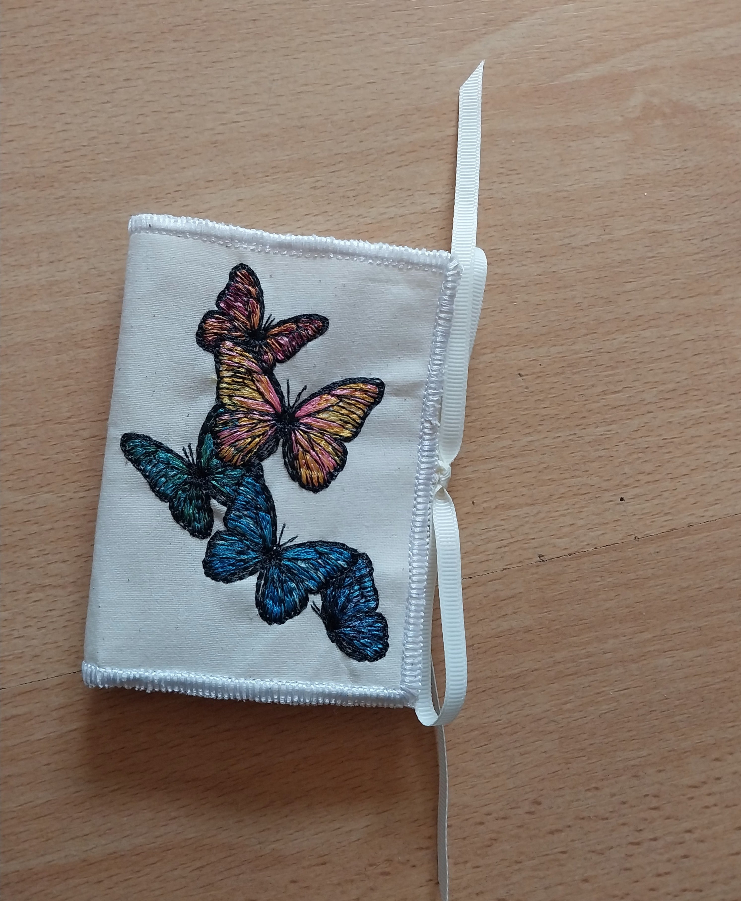 Butterfly Cream Needle/Backpack Pins Book