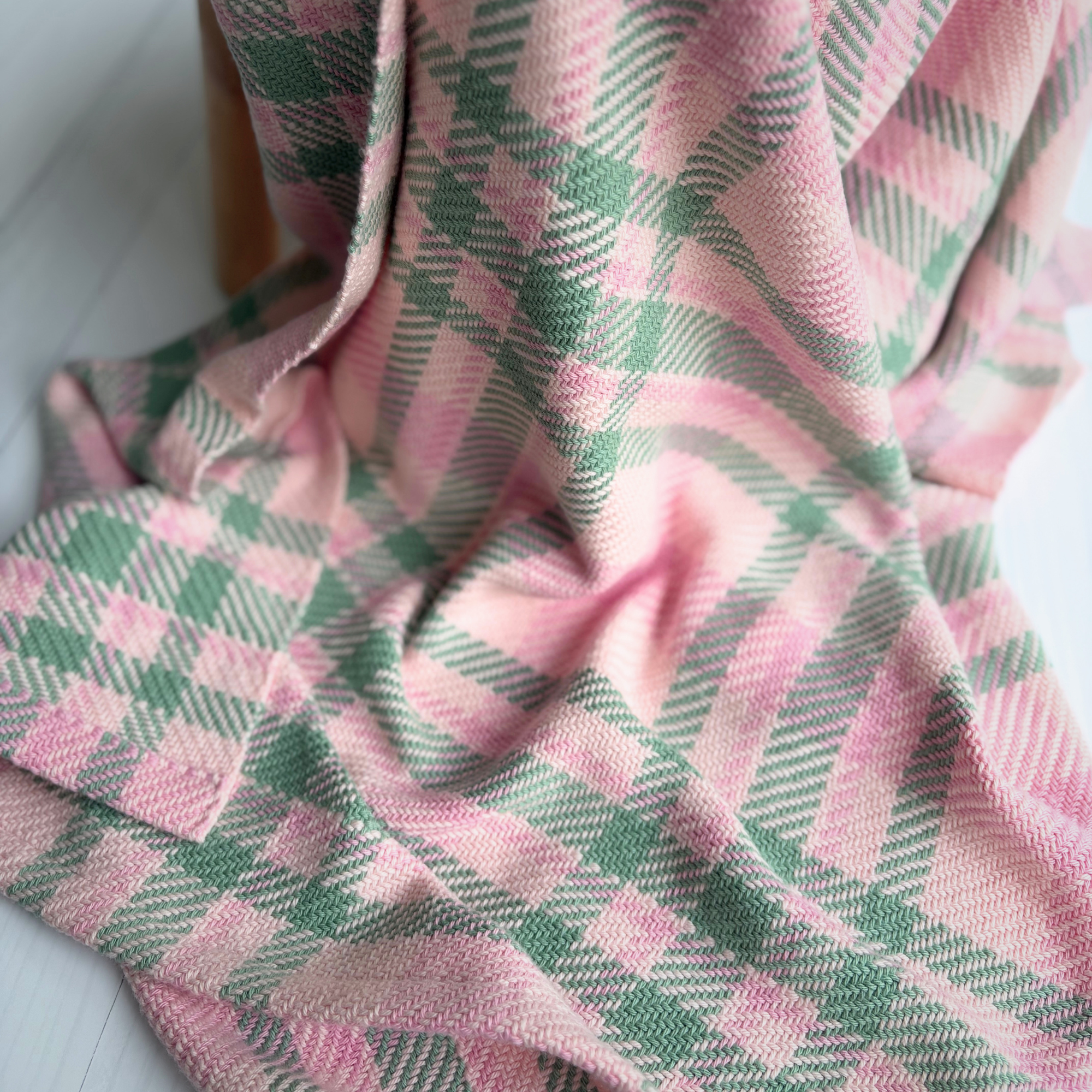 Baby Blanket - Handwoven - Easy care cotton - Pink check