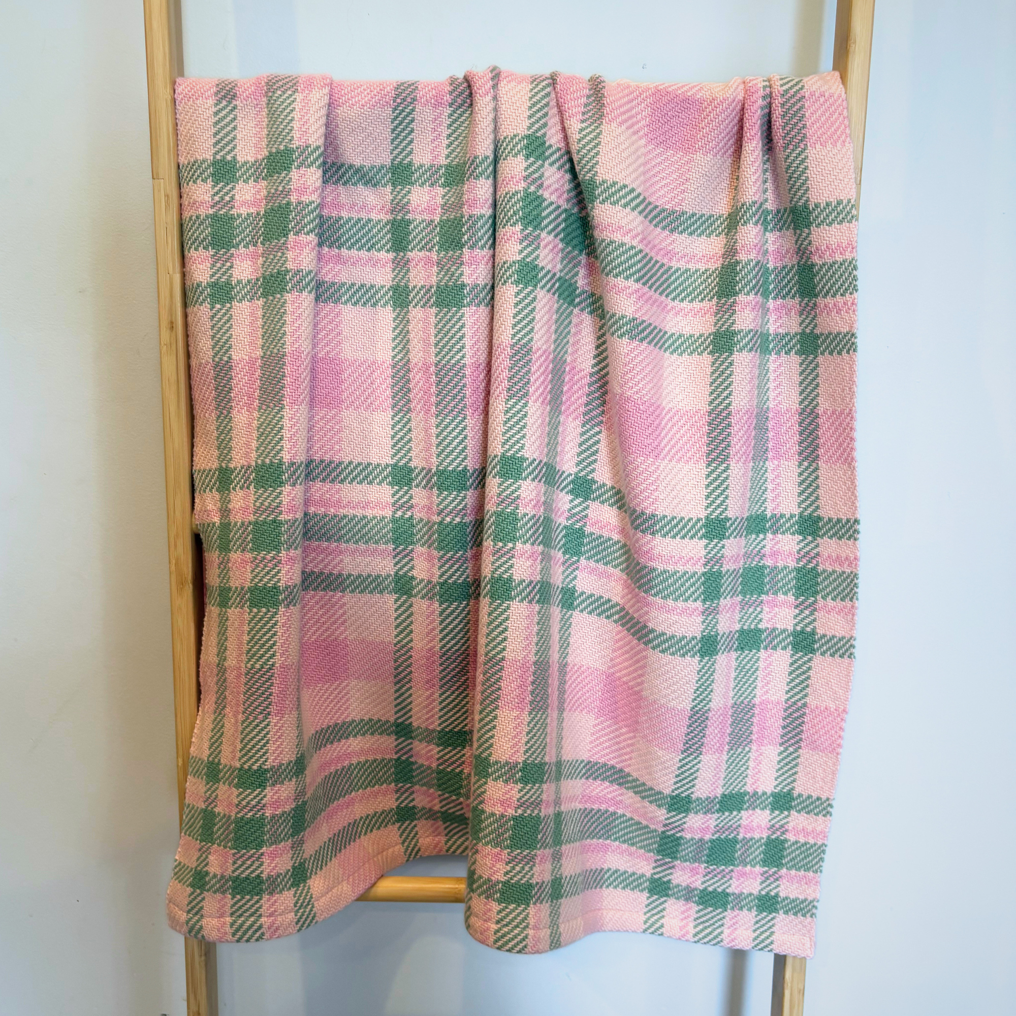 Baby Blanket - Handwoven - Easy care cotton - Pink check