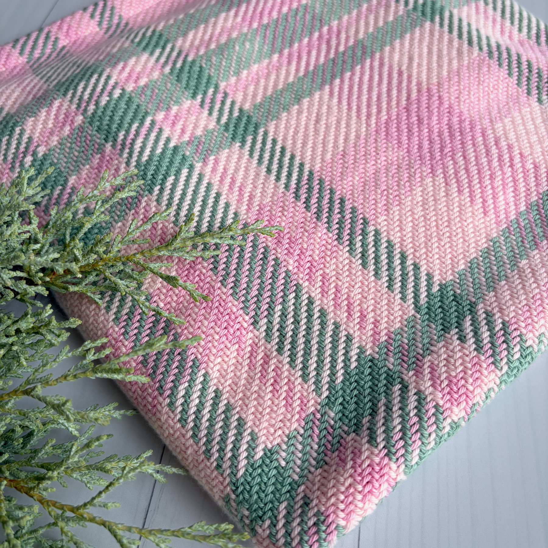 Baby Blanket - Handwoven - Easy care cotton - Pink check