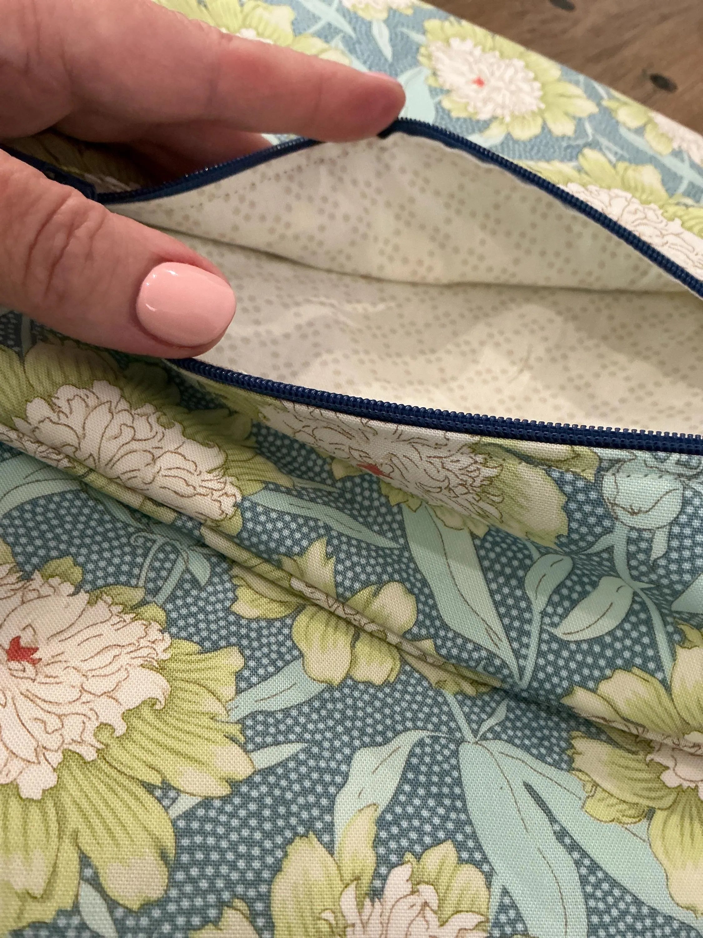 SMALL BAG/ POUCH