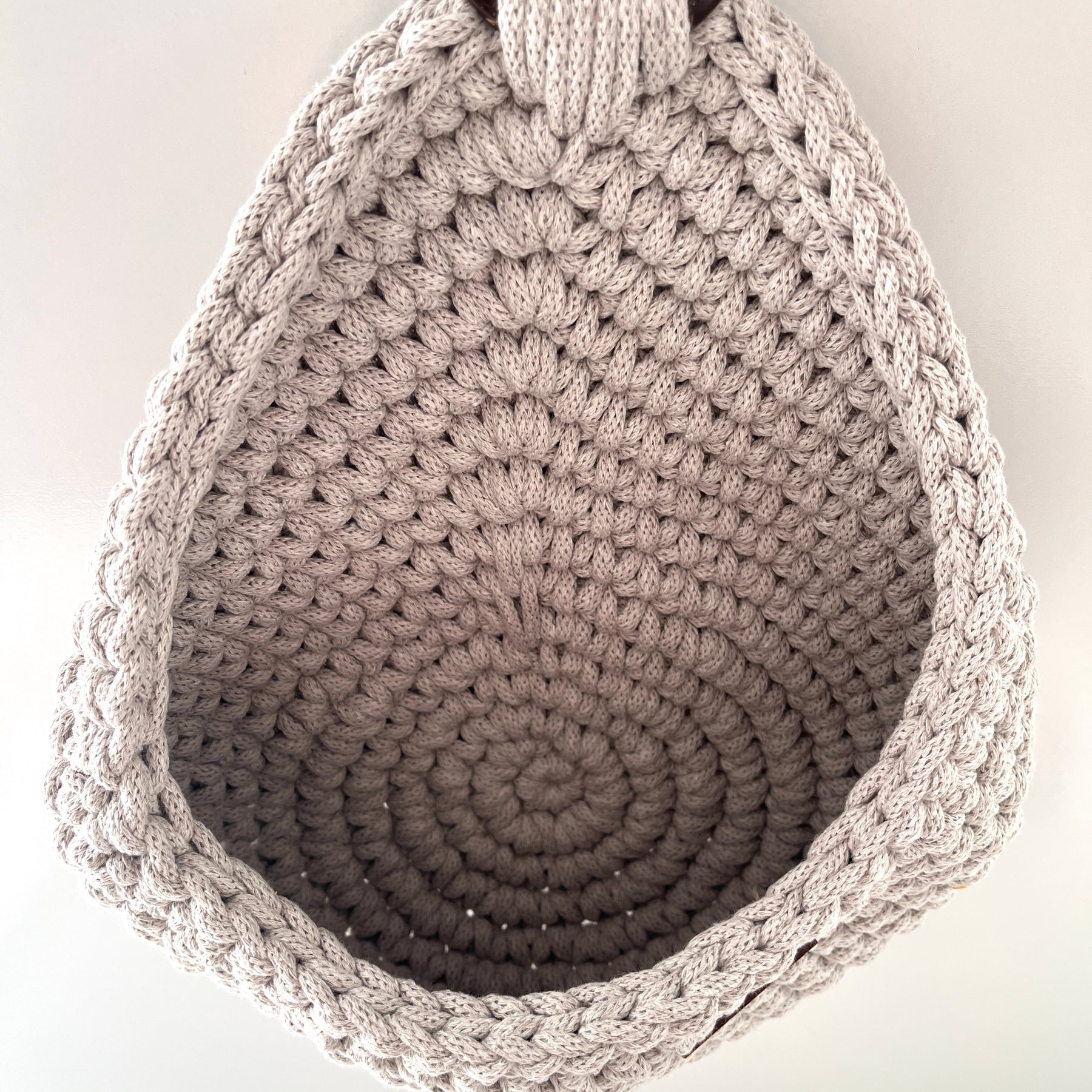 Crochet Hanging Basket - colour Linen