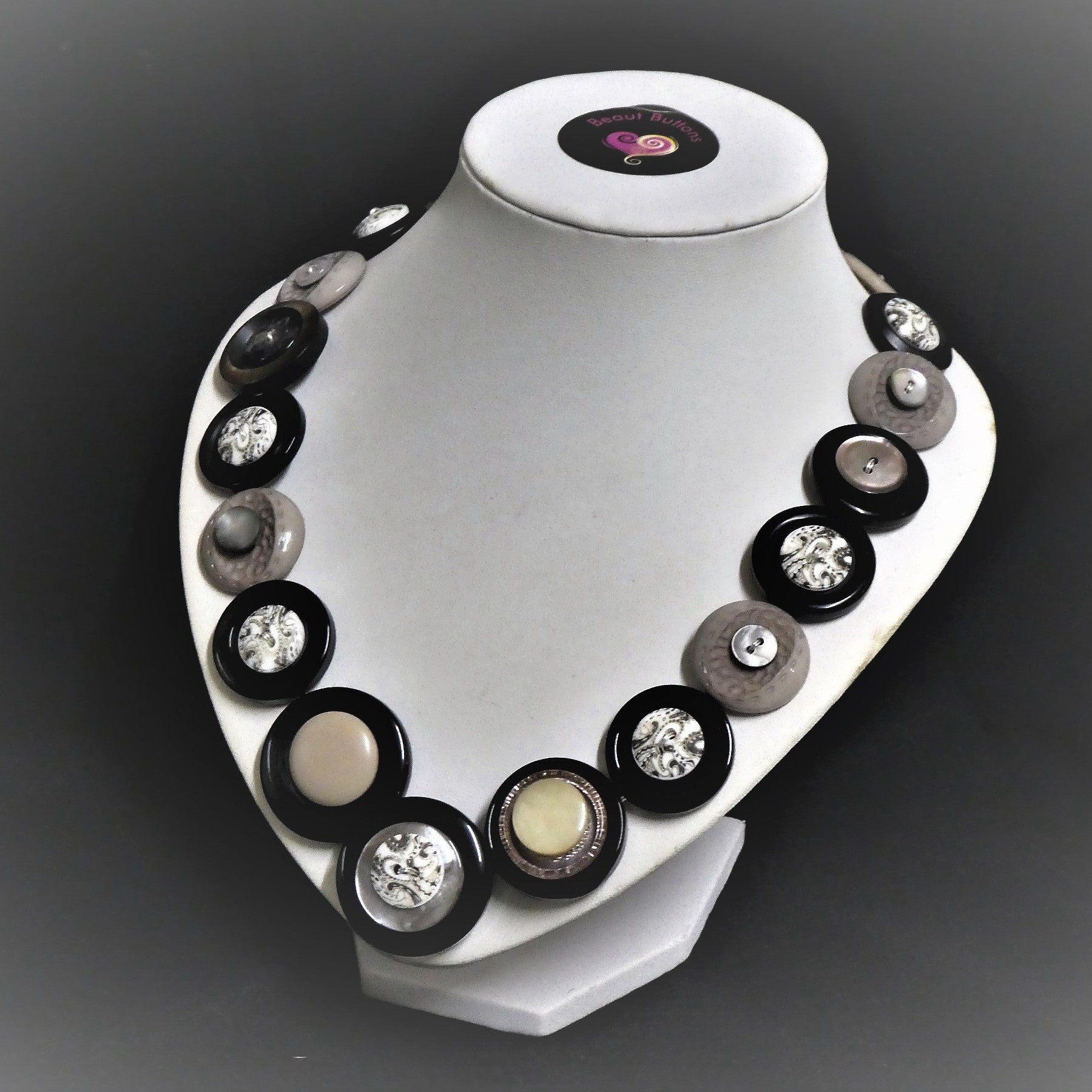 Button necklace and earrings - Hot Chocolate