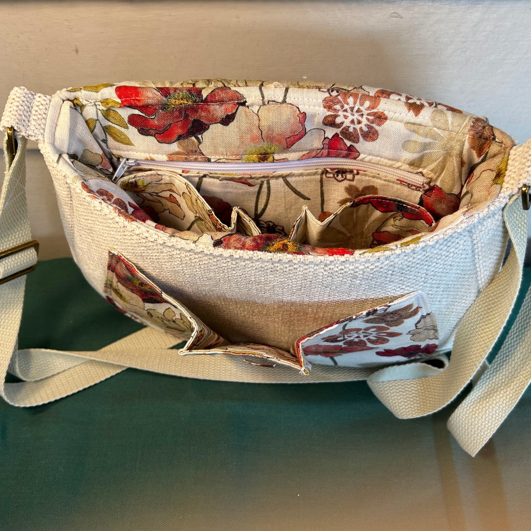 Sweetheart Crossbody Handbag