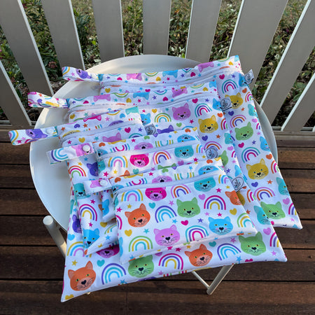 READY MADE Water-resistant wet bags - Rainbow Kittens (Creative Monsoon)