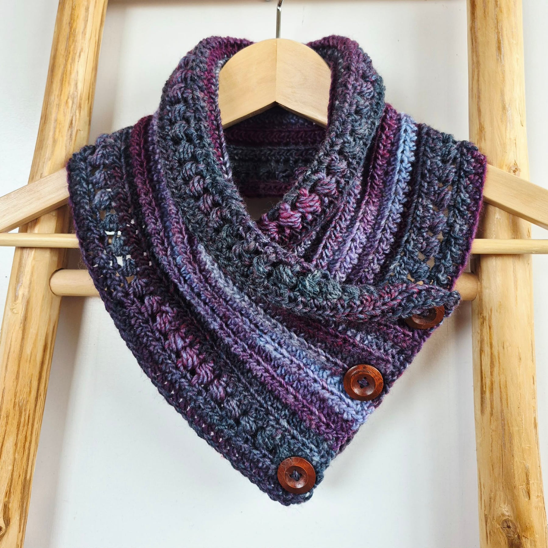 Ladies Neck warmer | Cowl | Scarf | Purple Toned | Adult | Vintage | Crochet | Buttoned