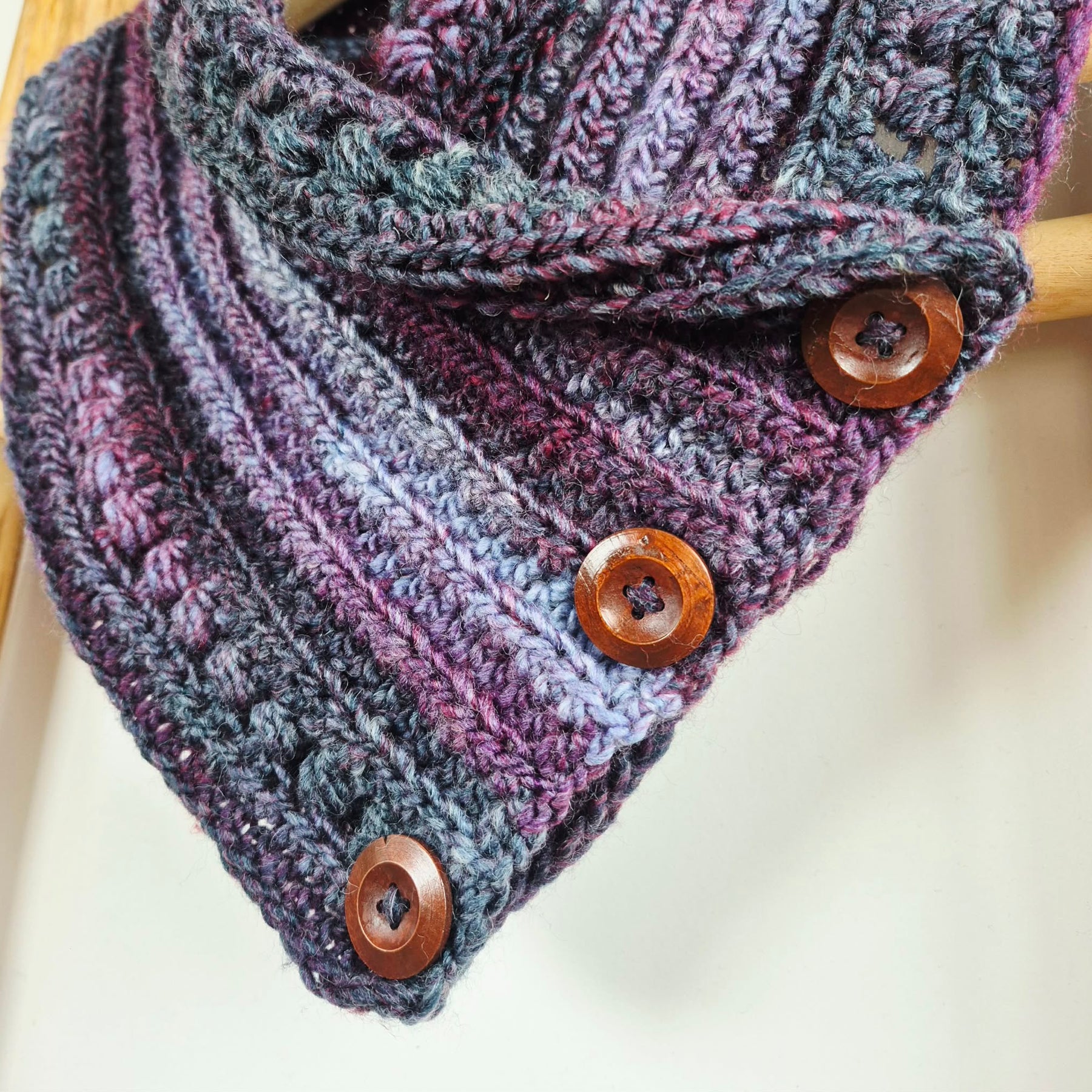 Ladies Neck warmer | Cowl | Scarf | Purple Toned | Adult | Vintage | Crochet | Buttoned