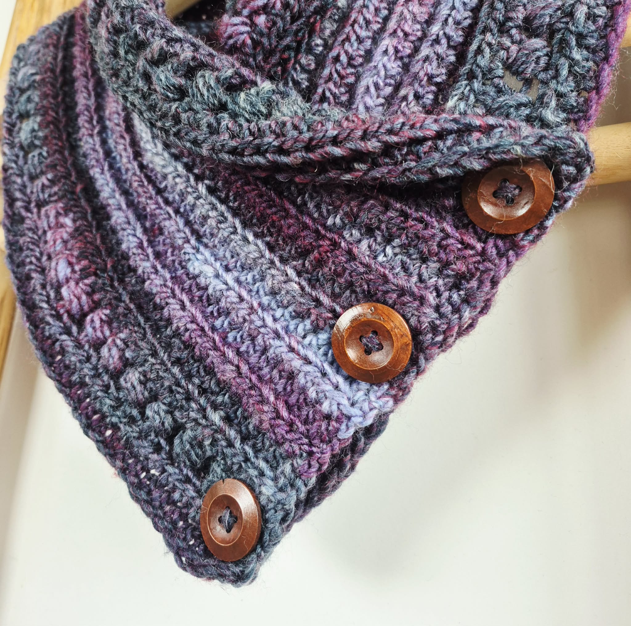 Ladies Neck warmer | Cowl | Scarf | Purple Toned | Adult | Vintage | Crochet | Buttoned