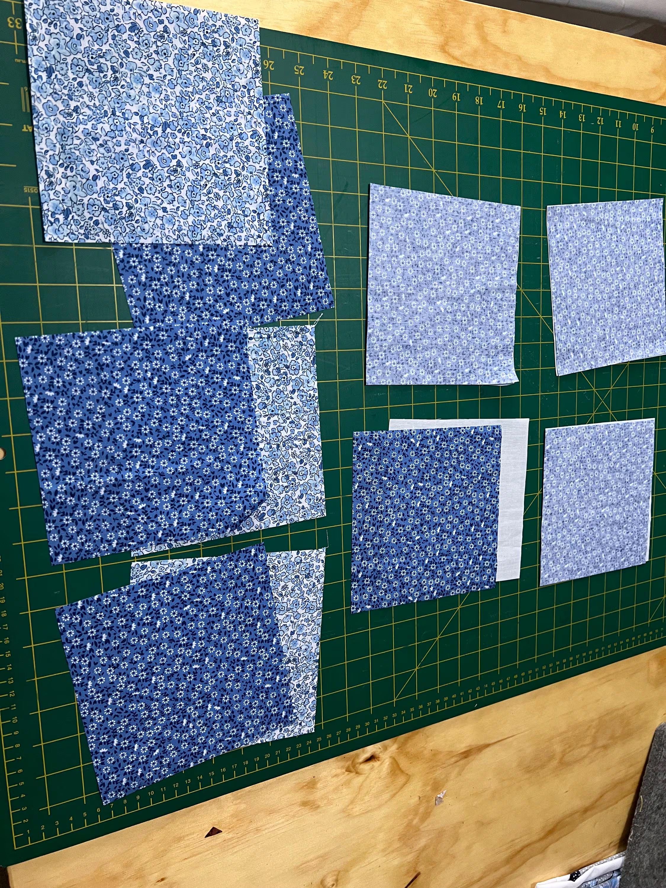 Twisted Pole Table Runner Pattern, Beginner-Friendly Quilt (Digital PDF)