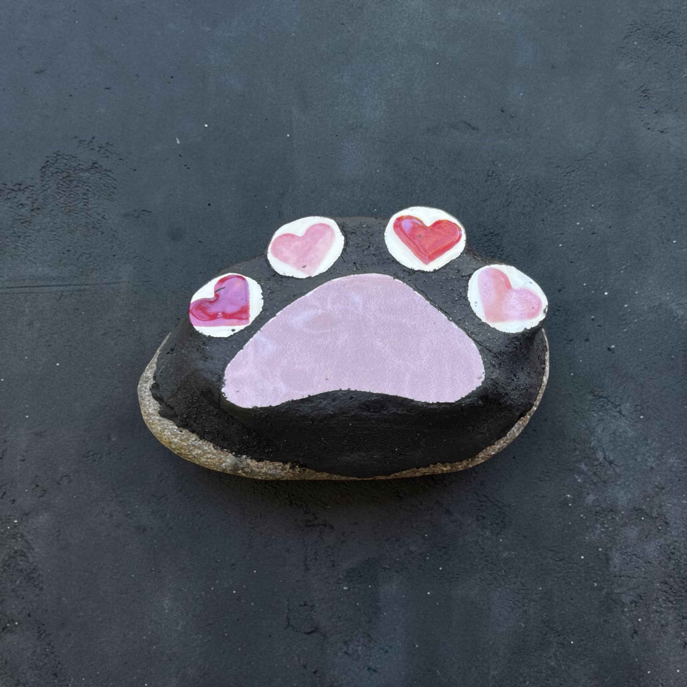 Mosaic Paw Stone.