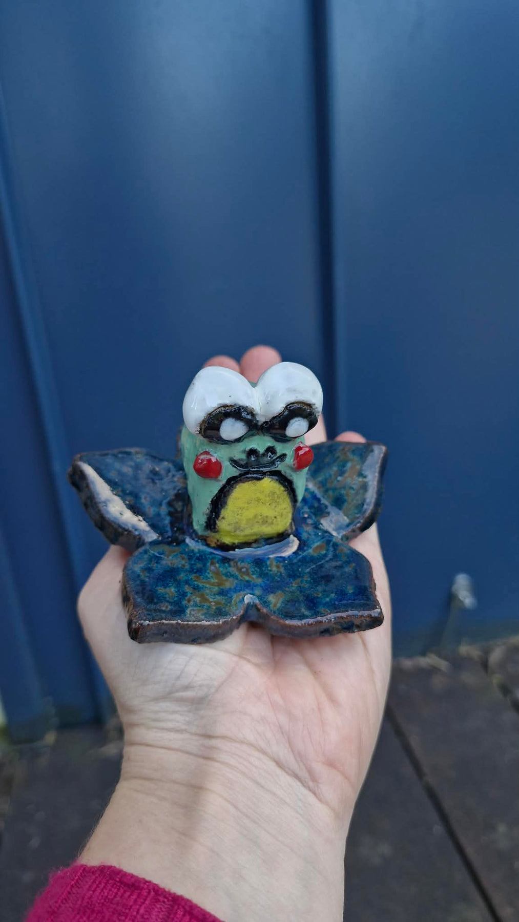 Frog on Flower Small Sculpture