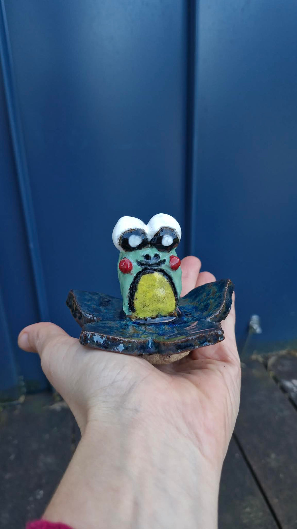 Frog on Flower Small Sculpture