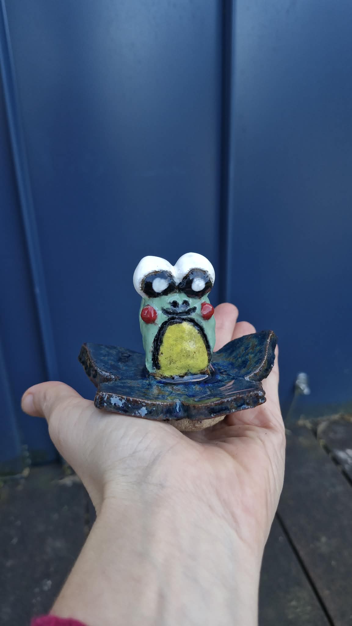 Frog on Flower Small Sculpture