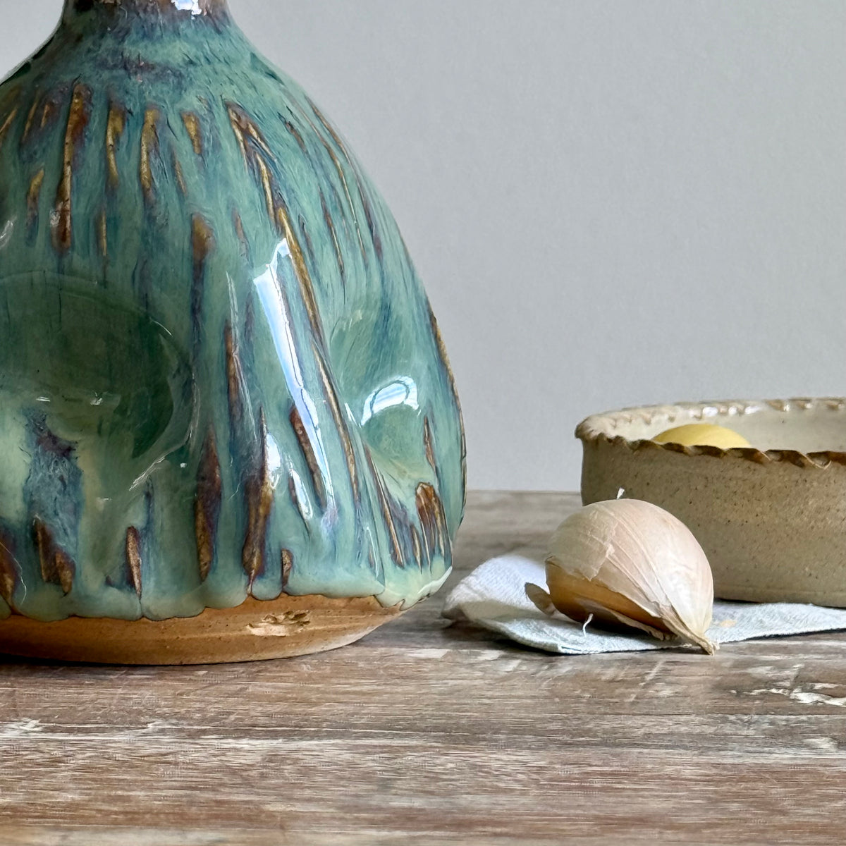 Handmade Ceramic Olive Oil Bottle | Grove – The Daily Pour | 420ml