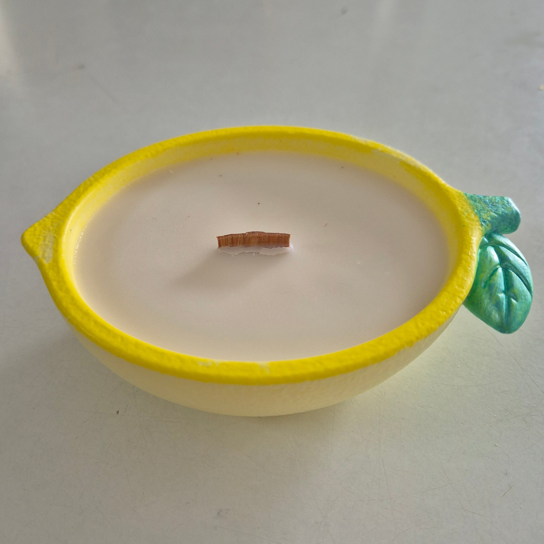 Lemon bowl candle with lemon myrtle fragrance