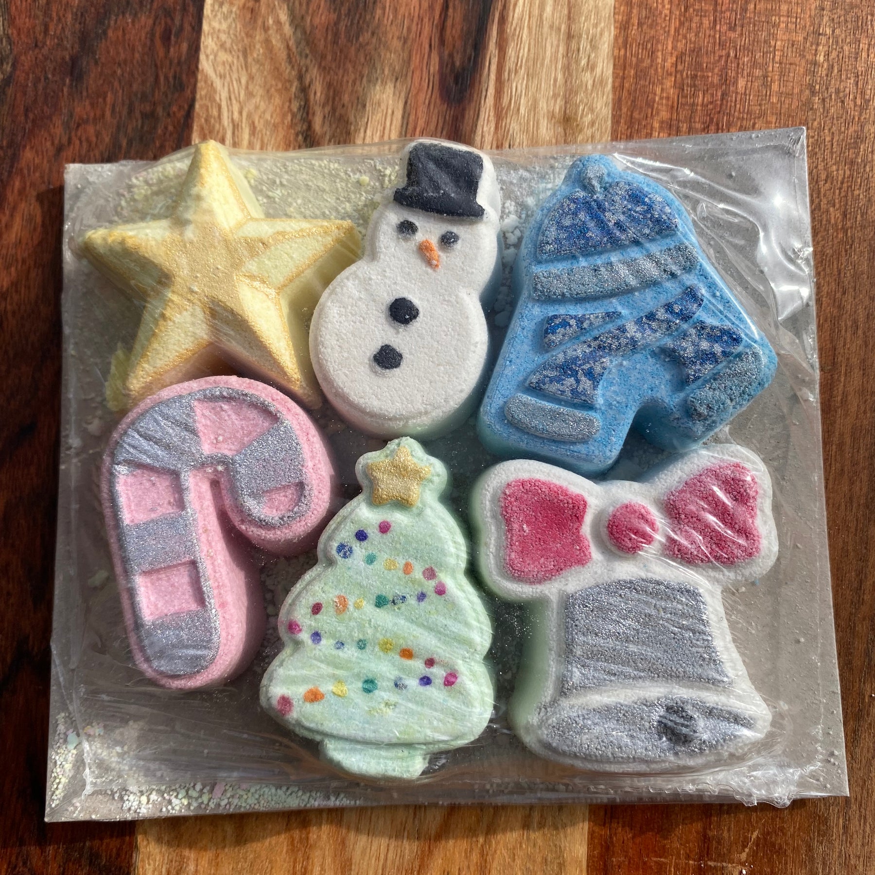 Mini Christmas Bath Bombs - Pack of 6