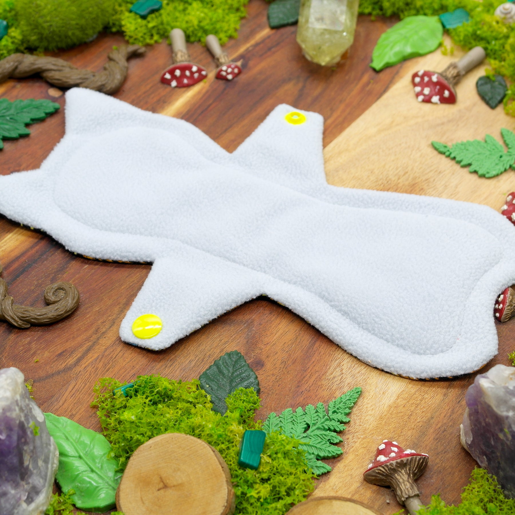 Eco-friendly reusable cloth pad 8" Moderate  - yellow