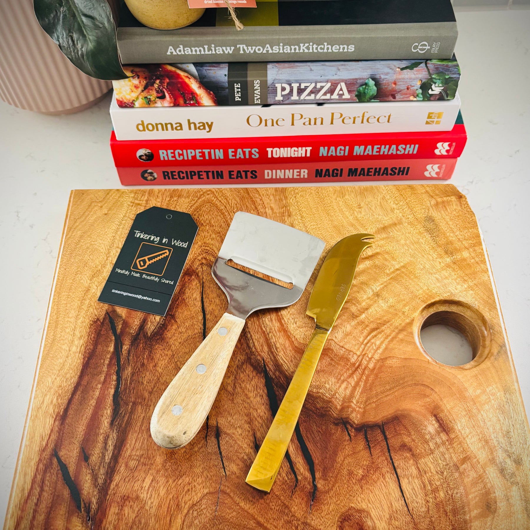 Hardwood Camphor Laurel Charcuterie Board 270x330x35mm