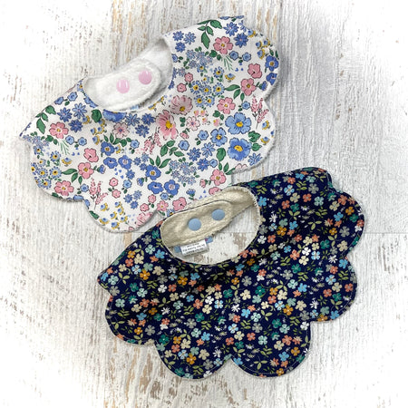 Scalloped Bib