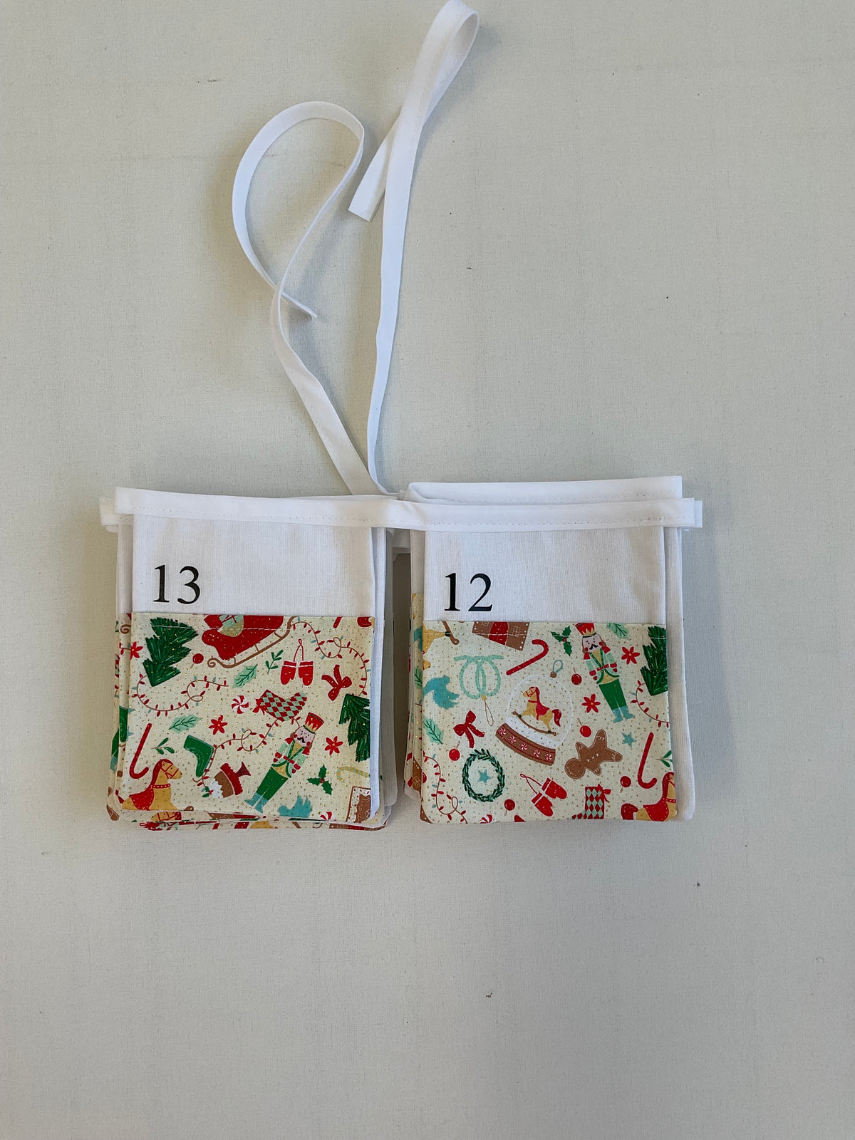 Advent Calendar Bunting - Traditional Christmas