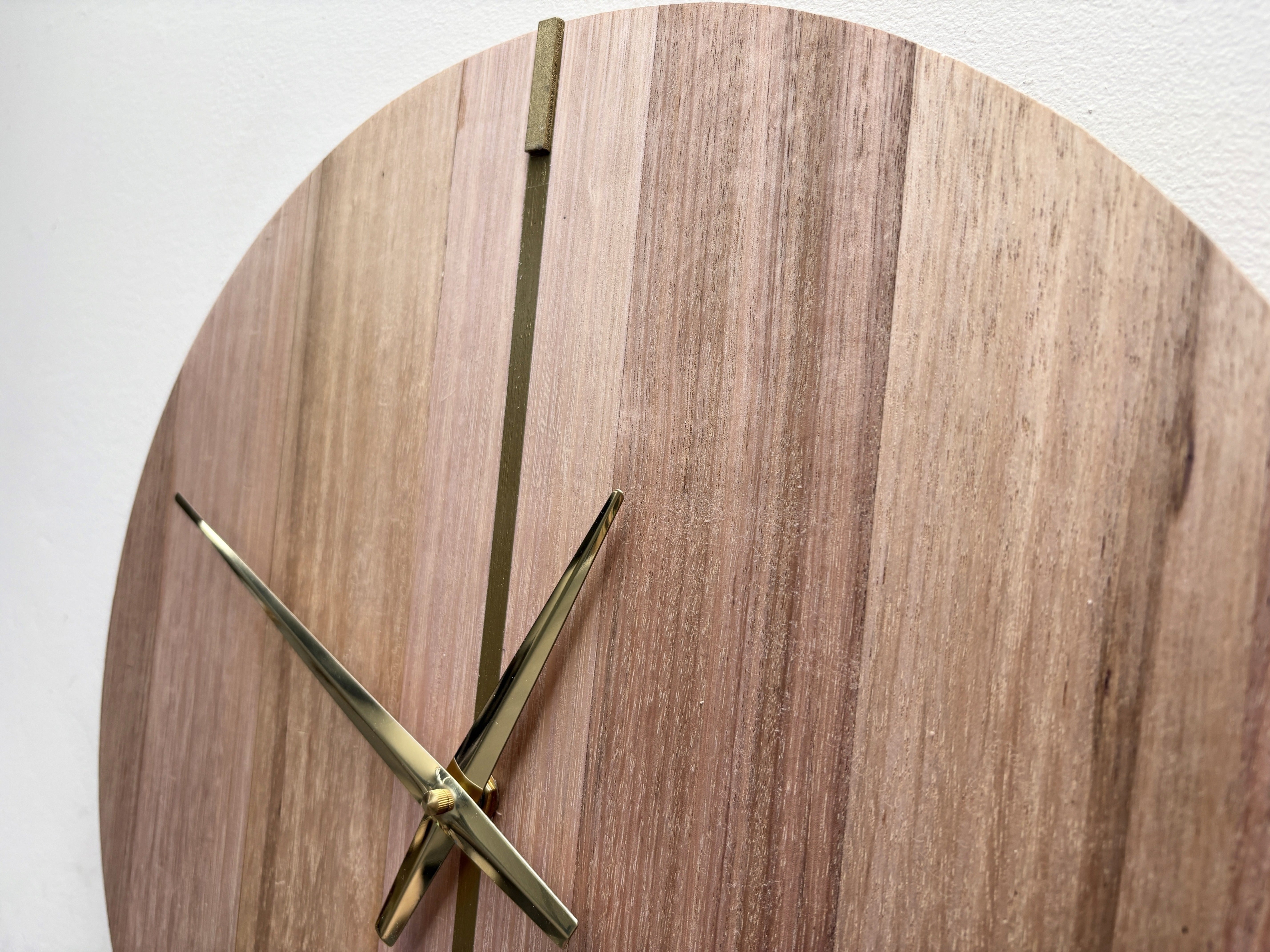 Meridian – Handmade Tasmanian Oak Wall Clock | Brass Coloured Inlay, No Numerals, Silent Movement | 30cm or 40cm