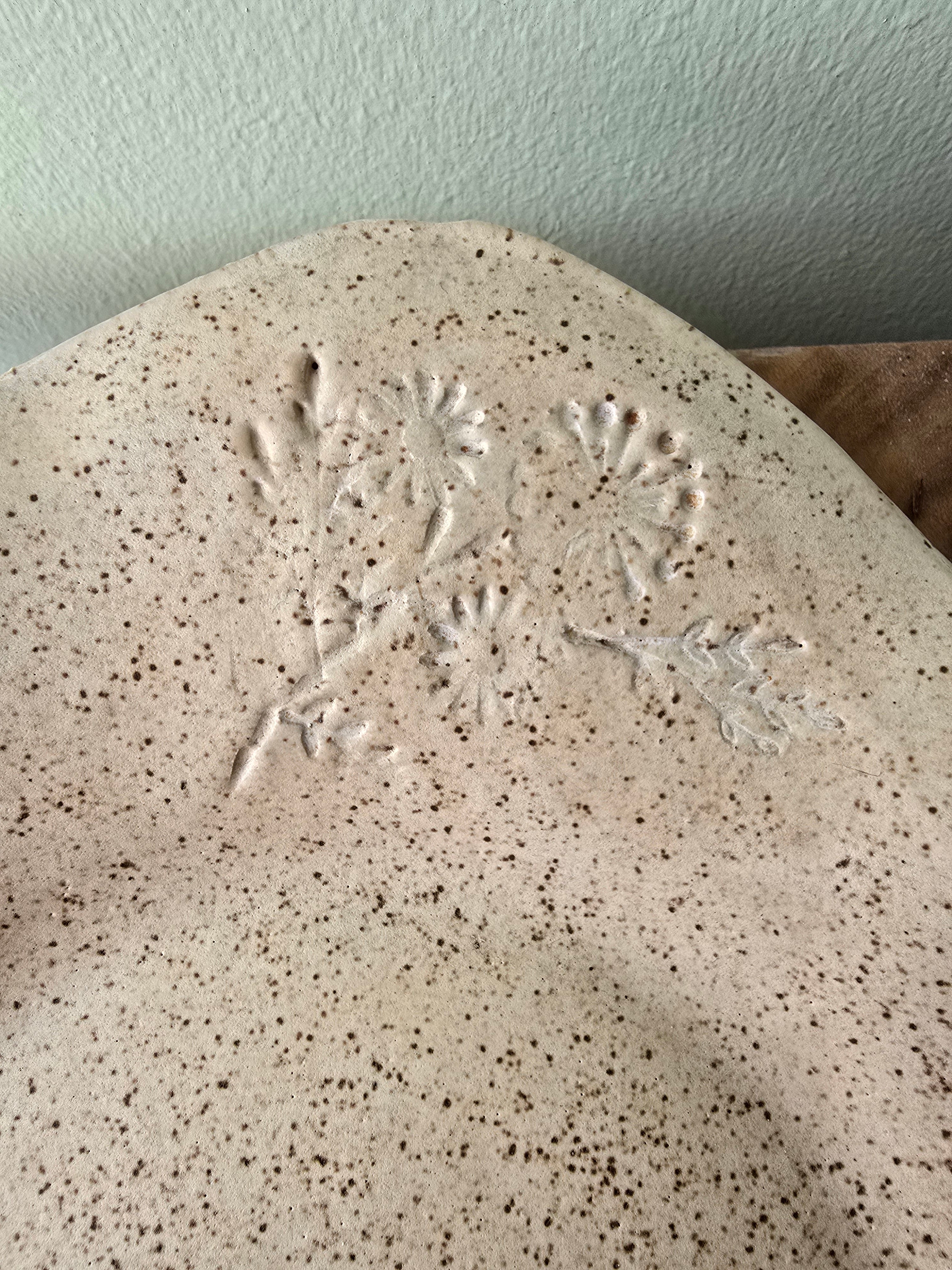 Flower print serving plate