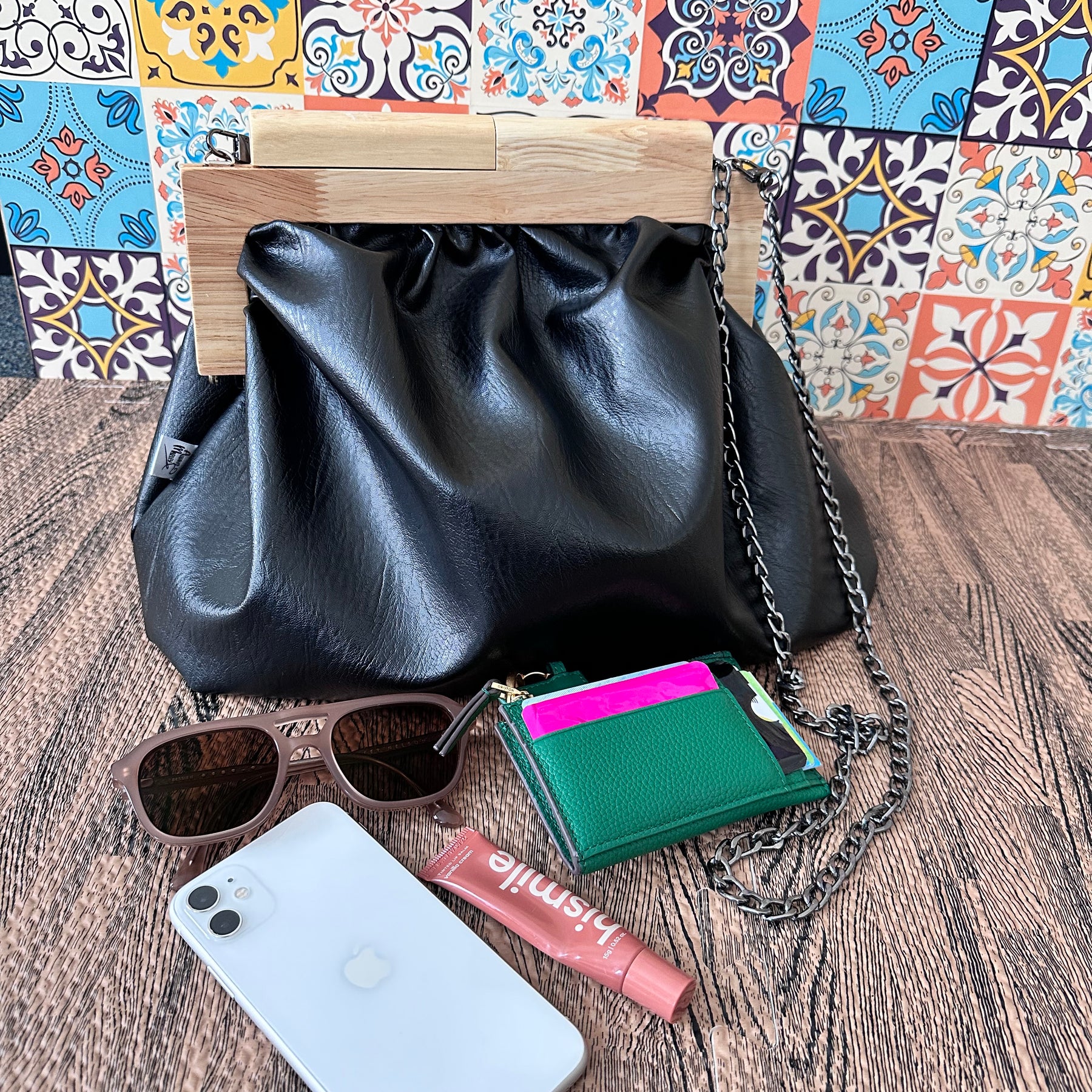 Classy Clutch