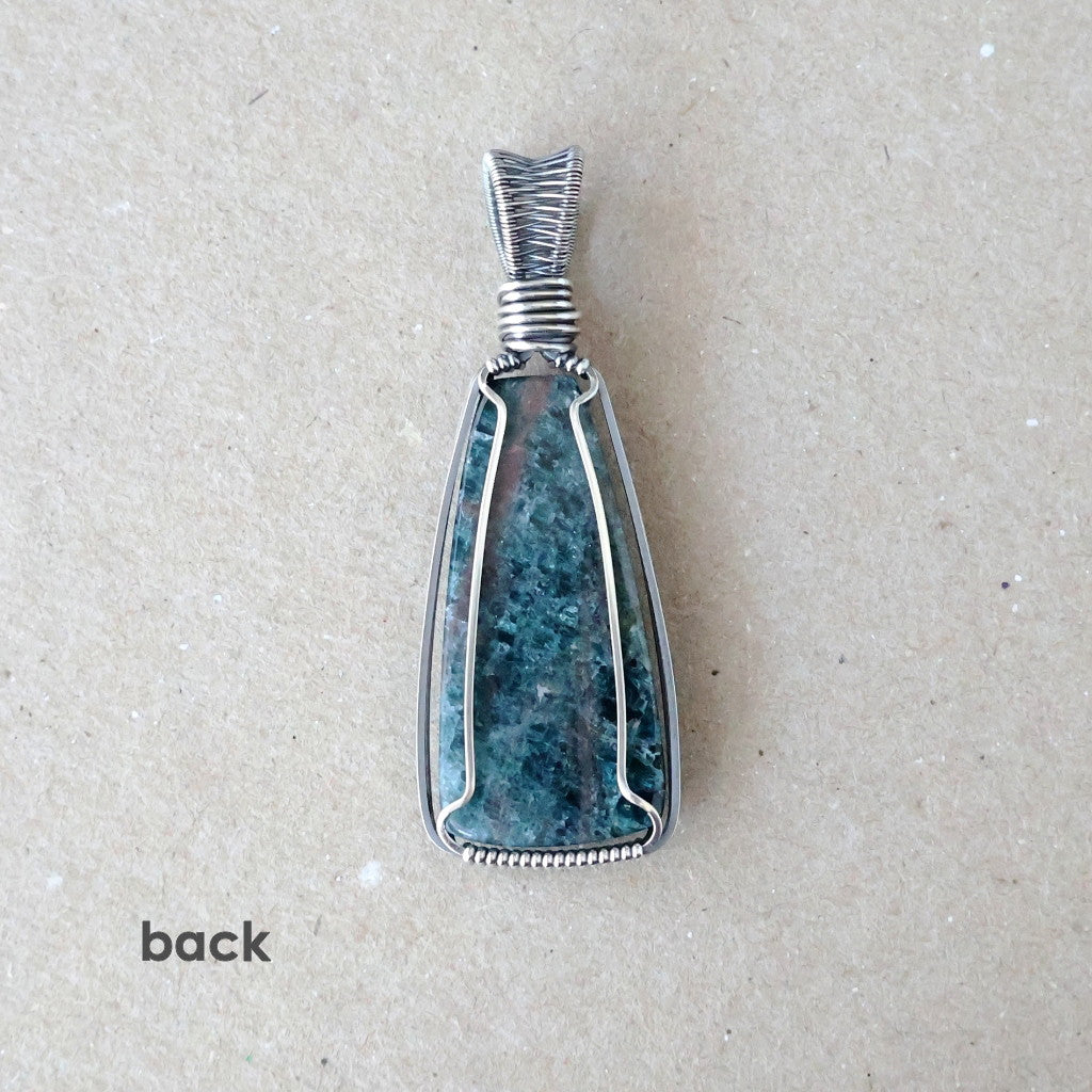 Handcrafted Apatite Pendant - Talisman of Inspiration