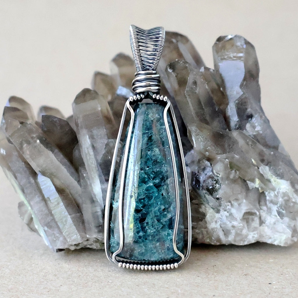 Handcrafted Apatite Pendant - Talisman of Inspiration