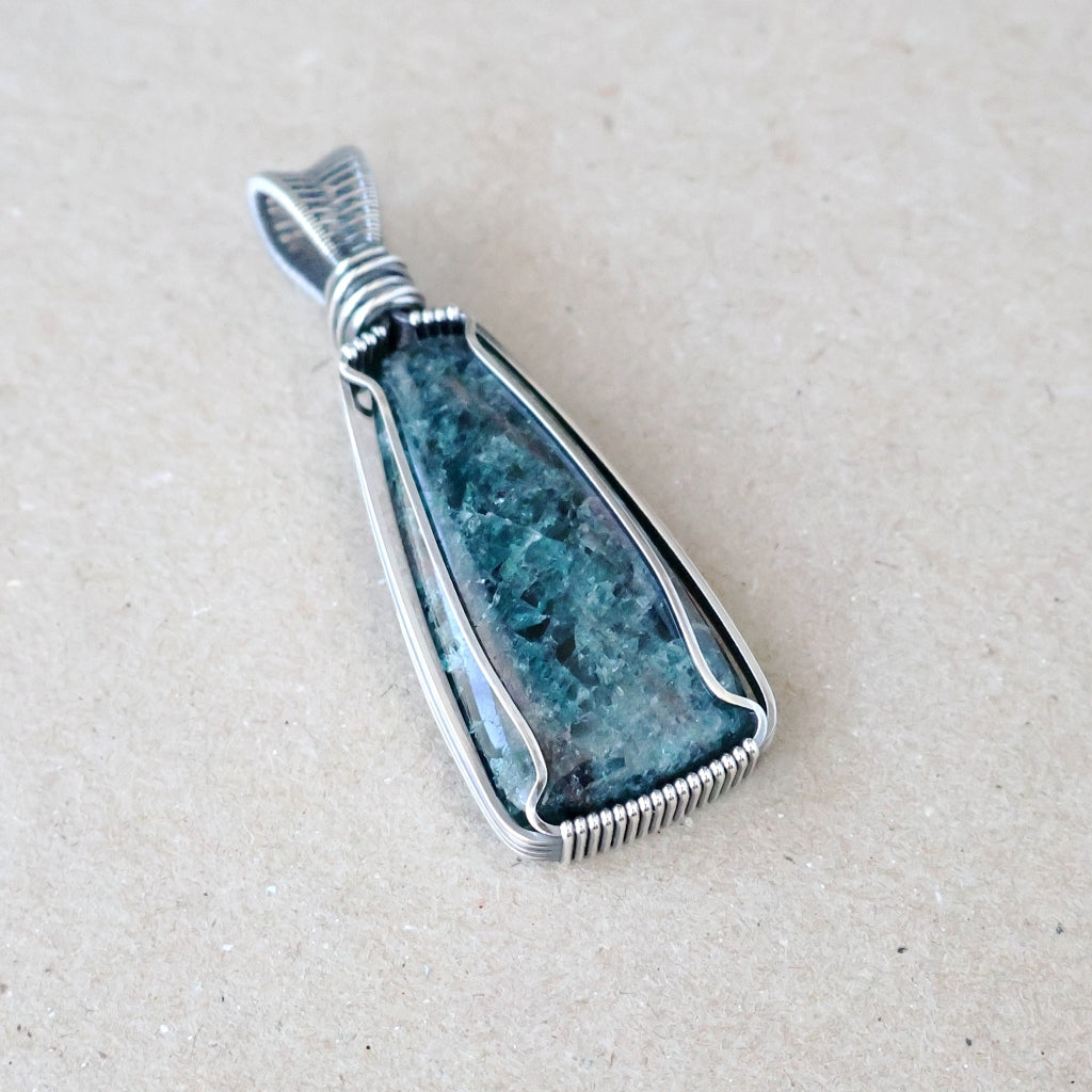 Handcrafted Apatite Pendant - Talisman of Inspiration