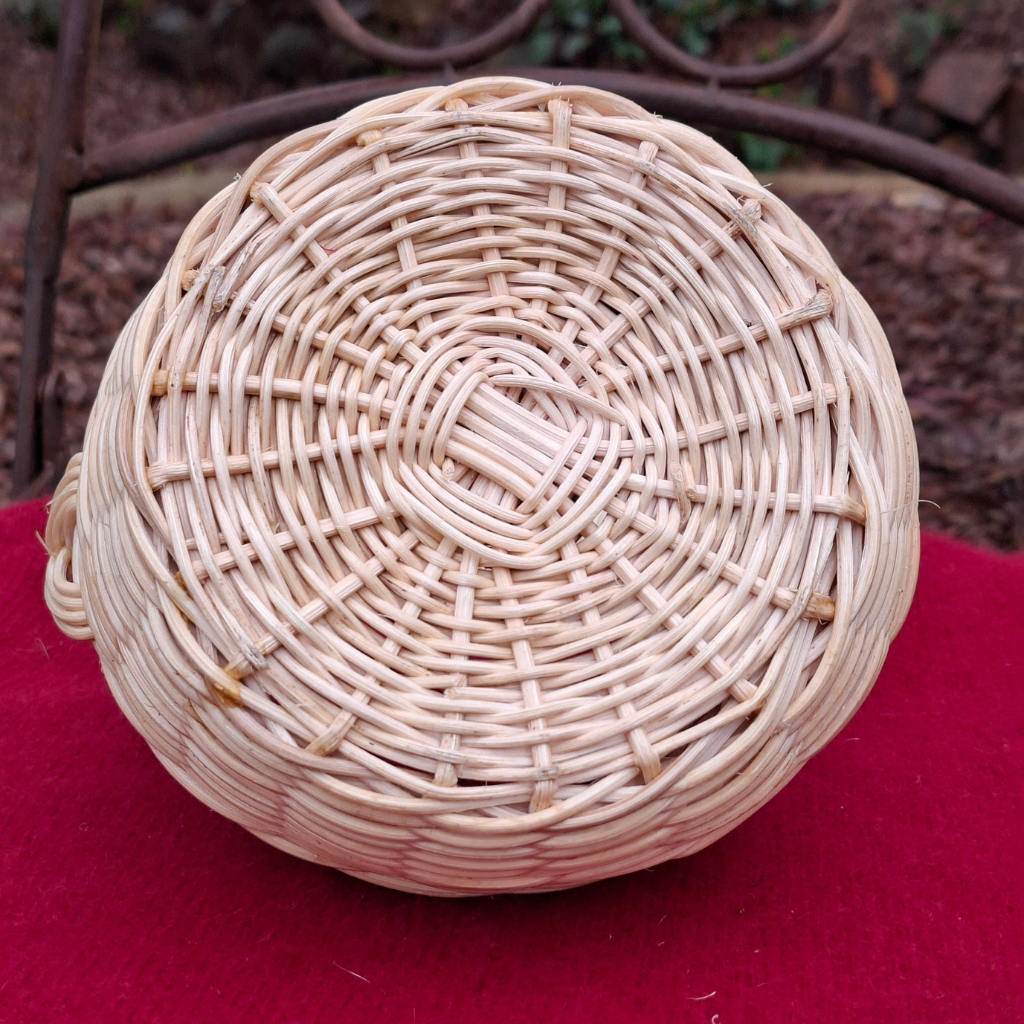 Small handled basket