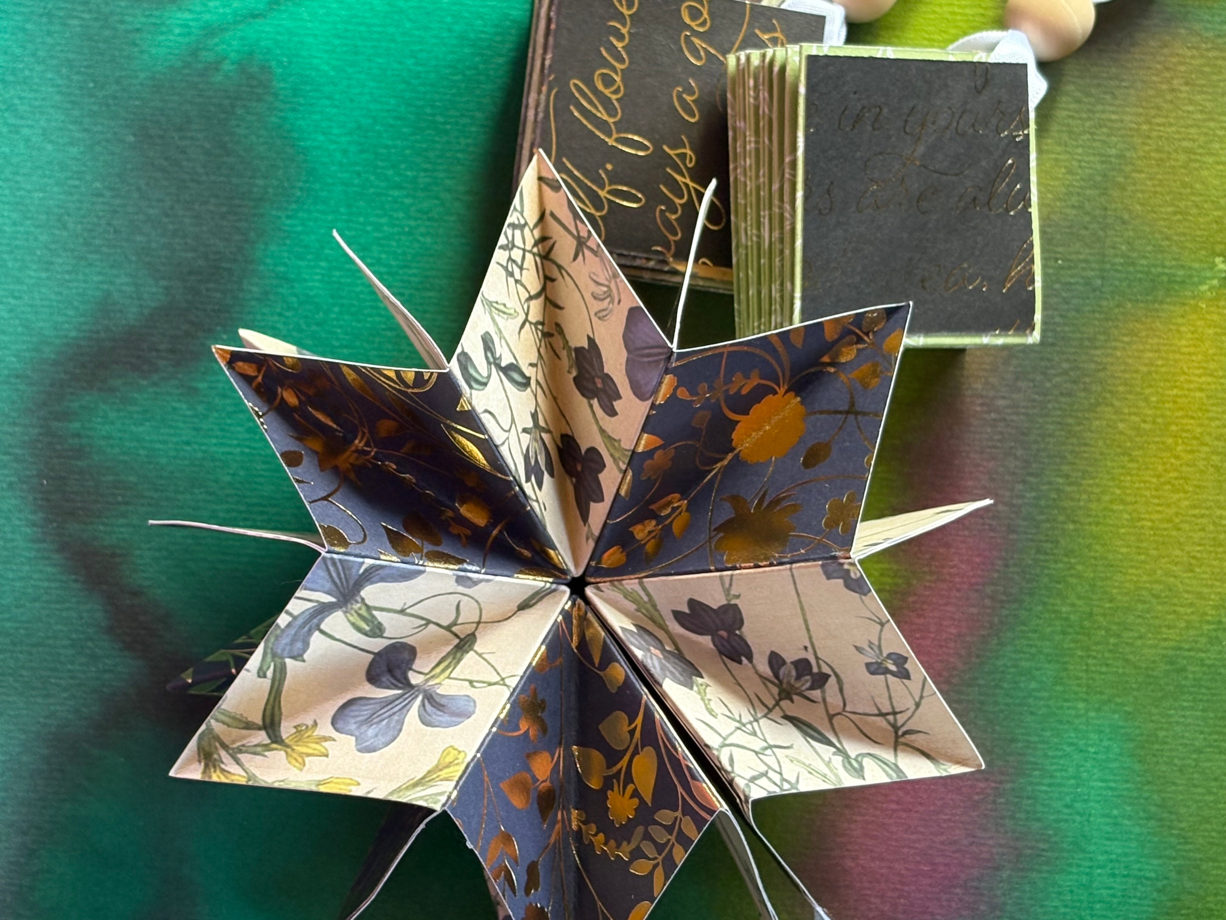 Foldout Pocket Paper Stars, set of 2