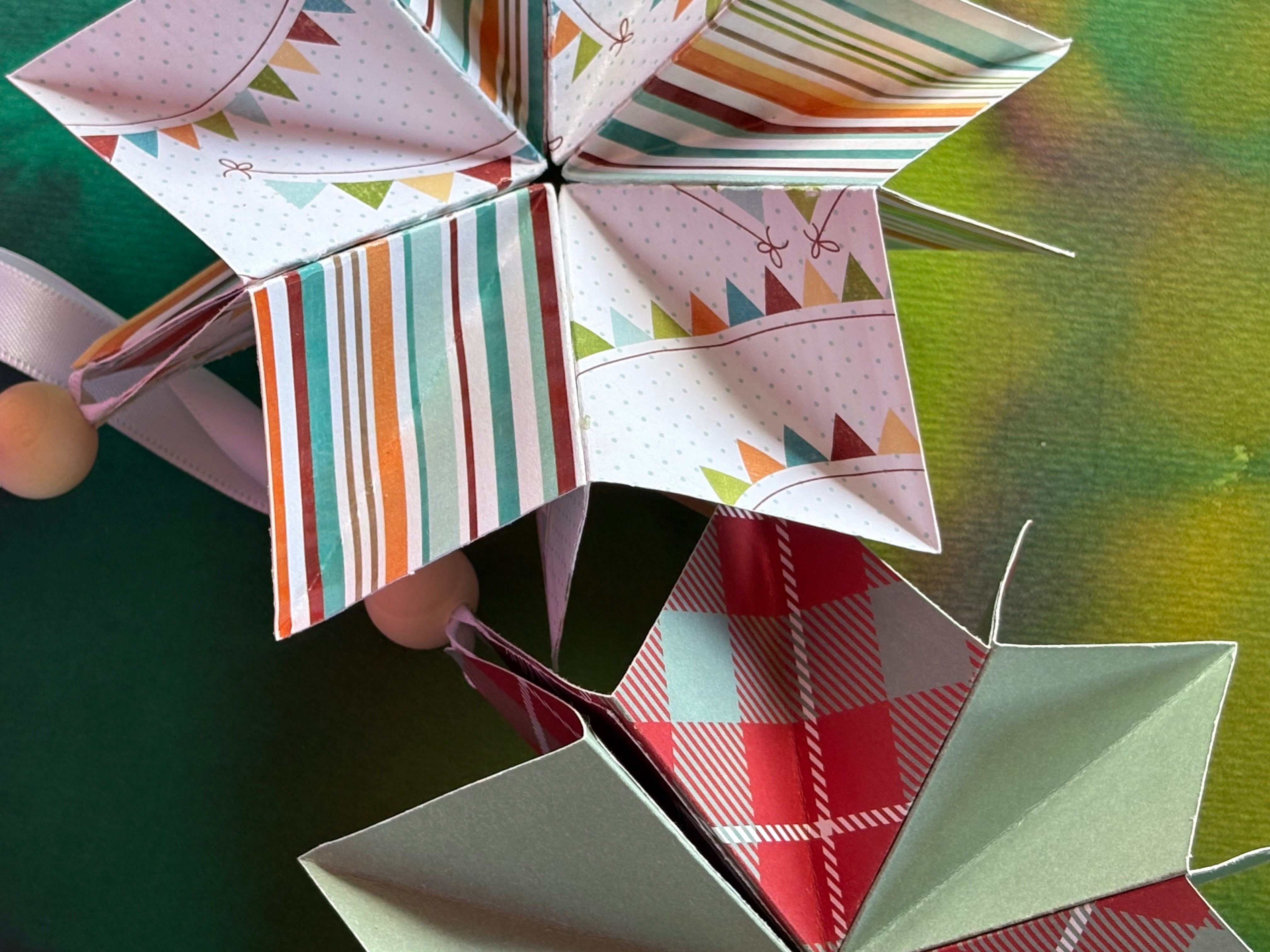 Foldout Pocket Paper Stars, set of 2