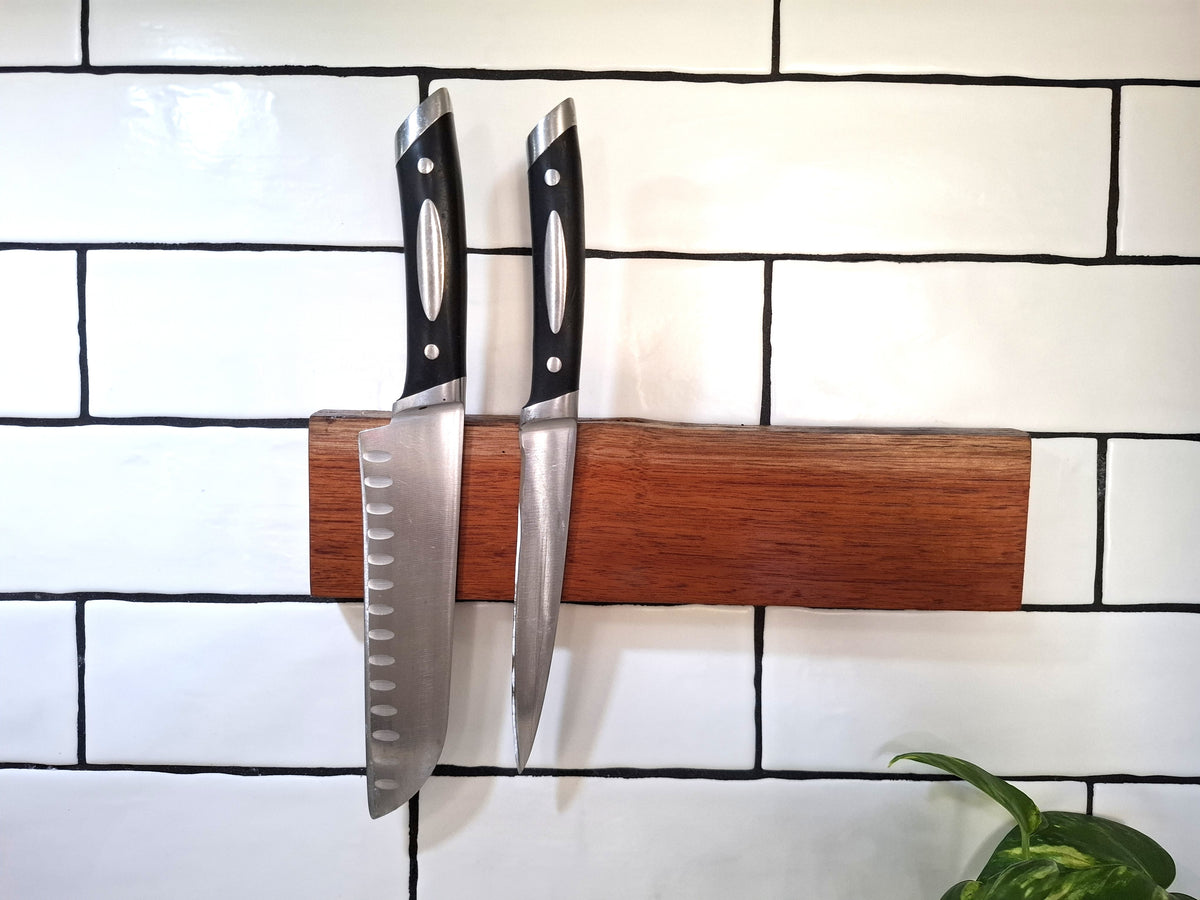Handmade Wooden Magnetic Knife Holder: Wall-Mounted Kitchen Rack