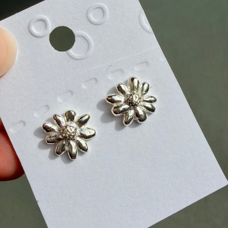 Silver Daisy Stud Earrings