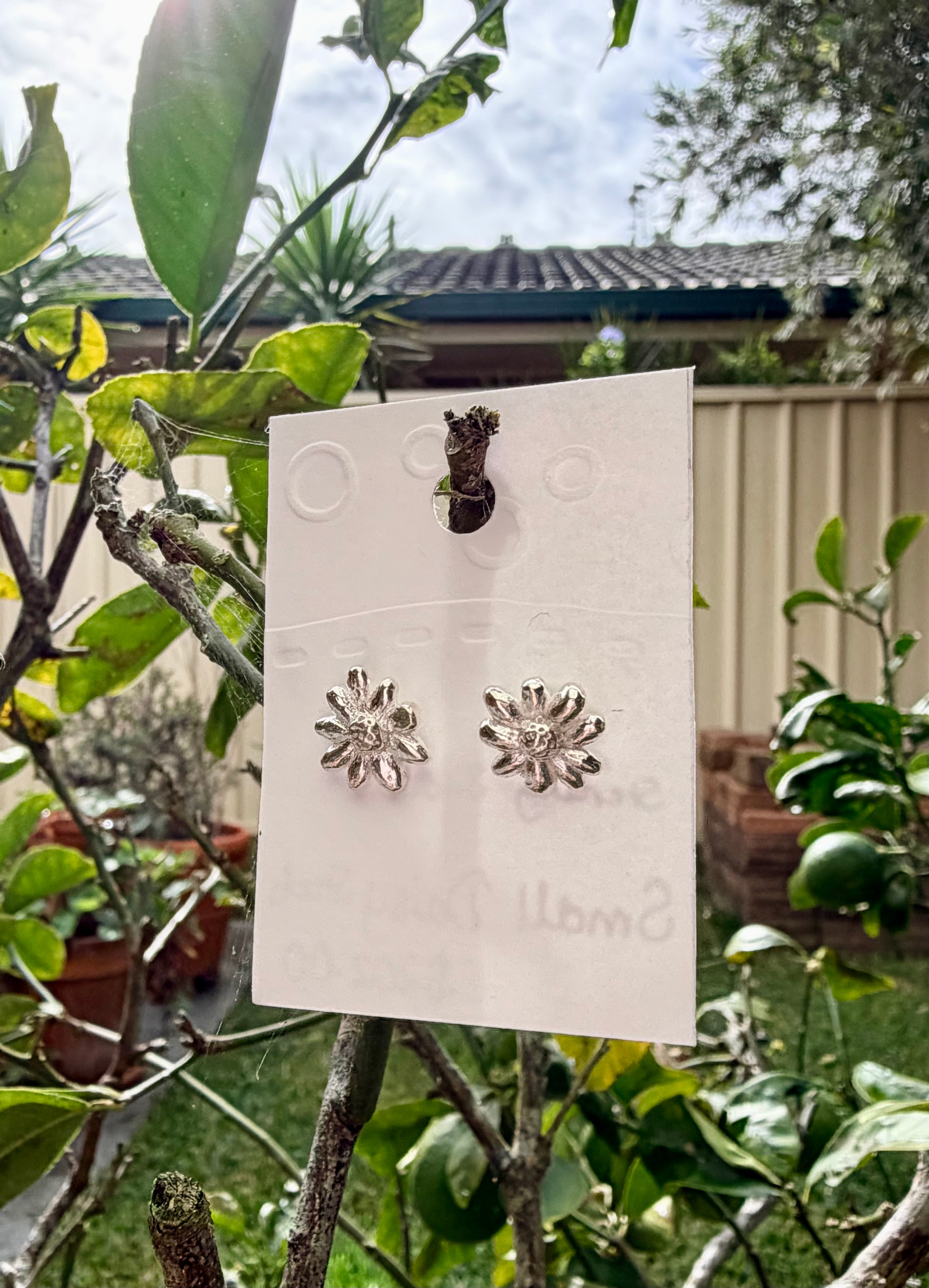 Silver Daisy Stud Earrings