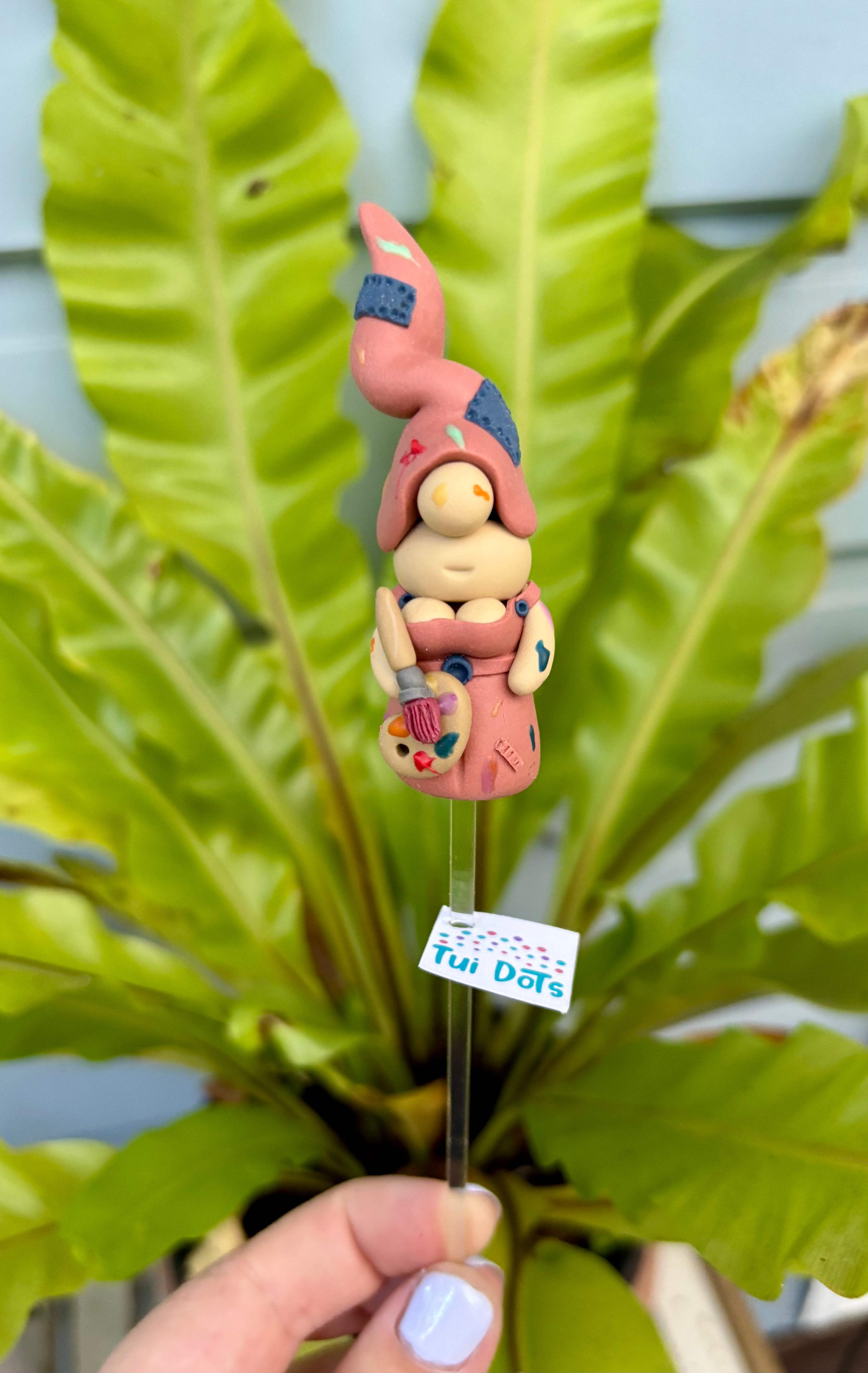 Tiny Gnome - Artist (female)