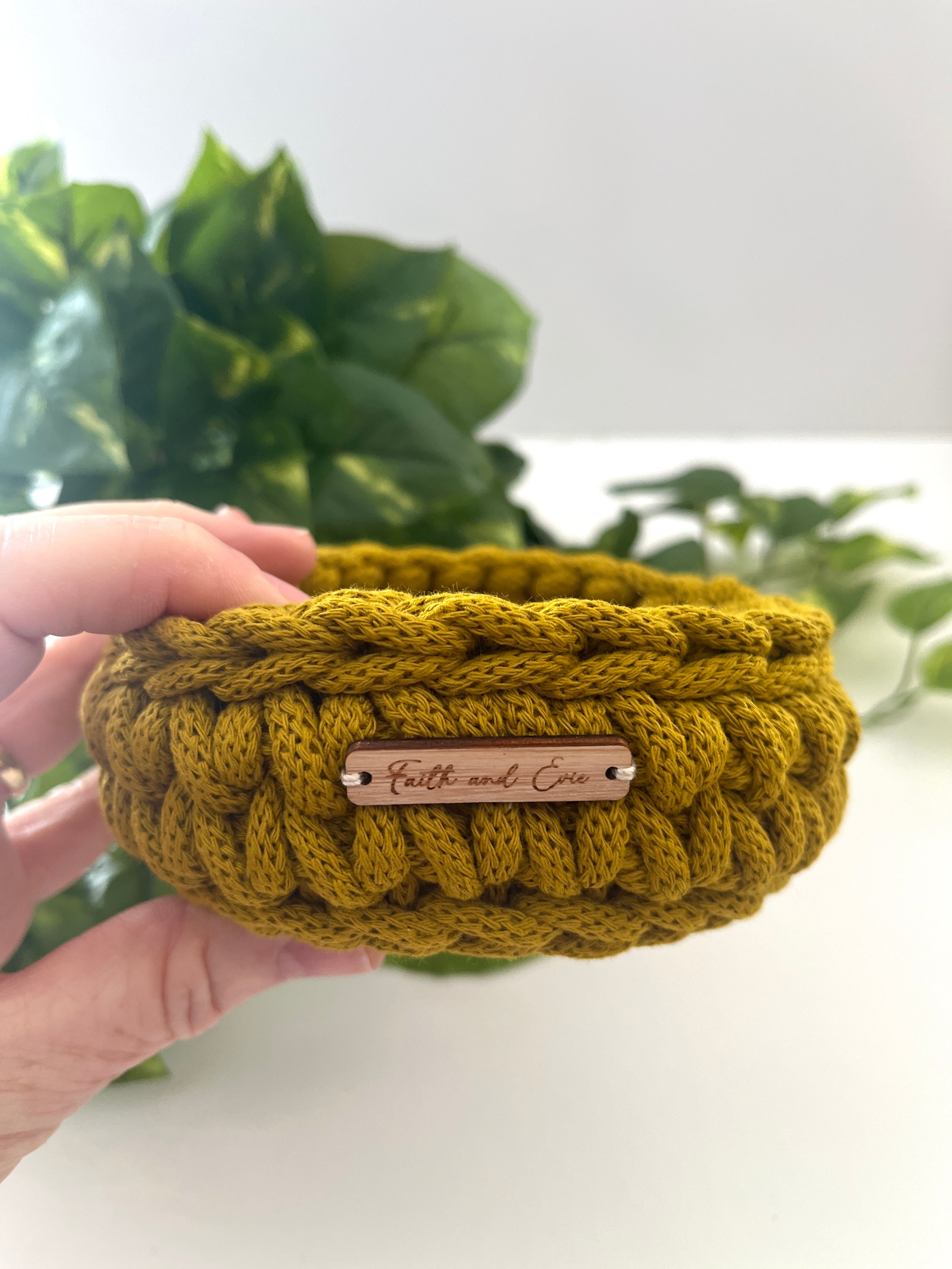 Mini crochet basket - colour Spicy Yellow