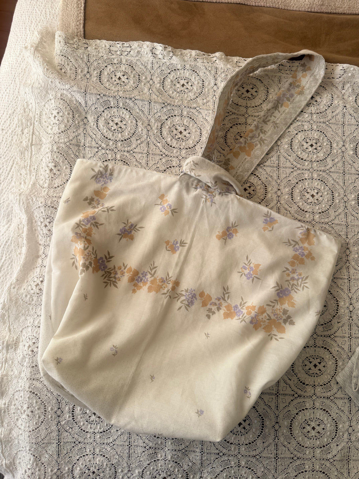Handmade Vintage Floral Loop Bag