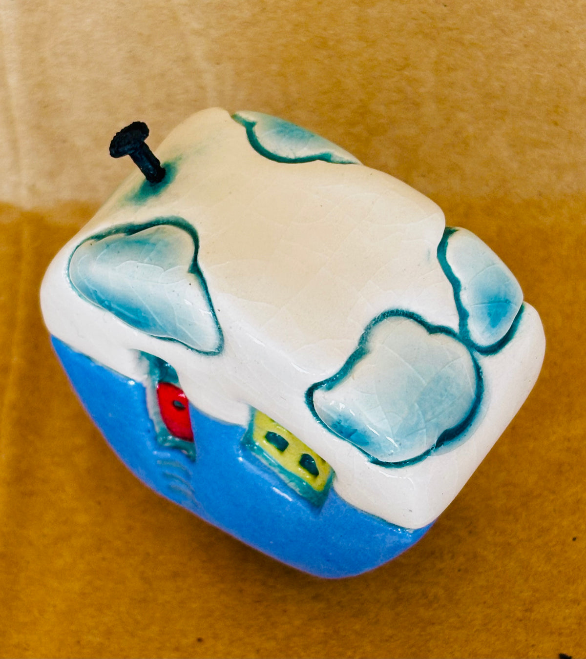 Small Retro Collectable Ceramic Caravan 2