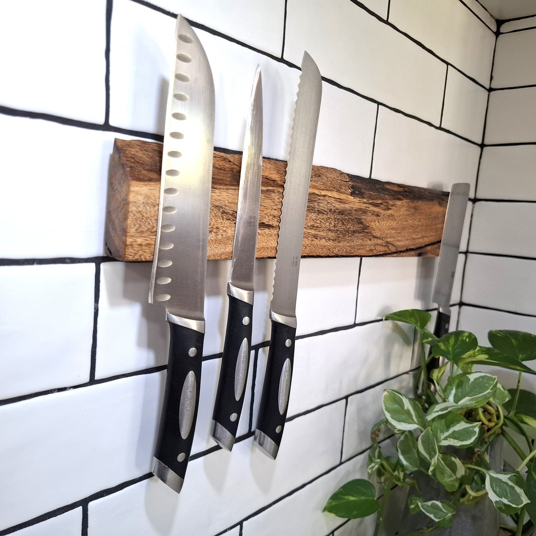 Handmade Wooden Magnetic Knife Holder: Wall-Mounted Kitchen Rack