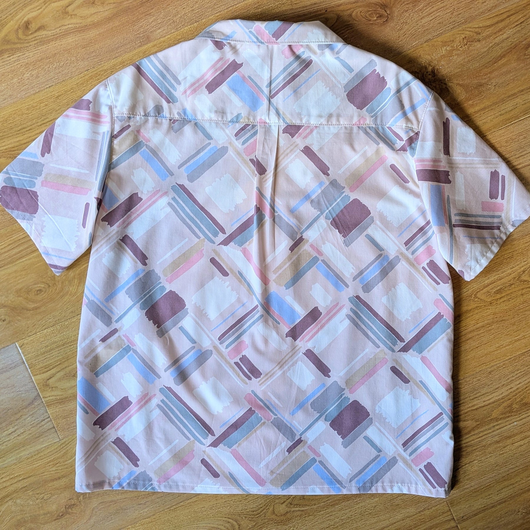 Upcycled Unisex Cotton Button-up Shirt 1980s/90s Sheet (Pink / Size M)