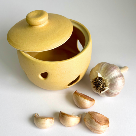 Garlic Keeper